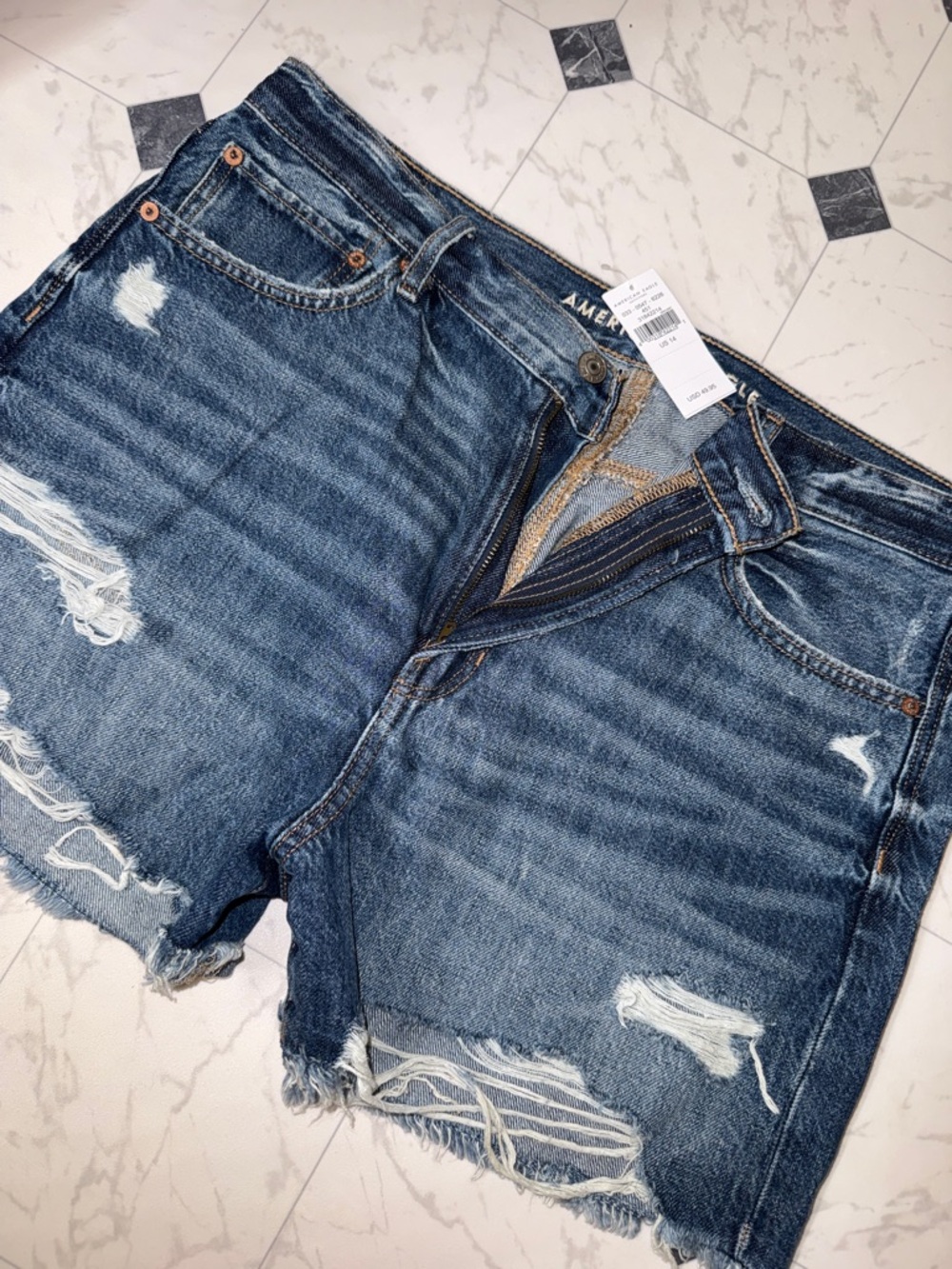 NWT 14 American Eagle 90’s BOYFRIEND SHORTS HIGH WAIST